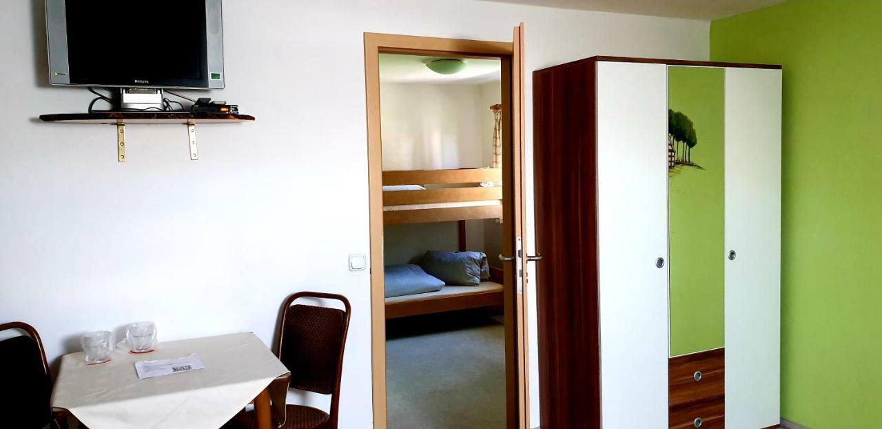 Pension Inntalhof Grossholzhausen Exteriör bild